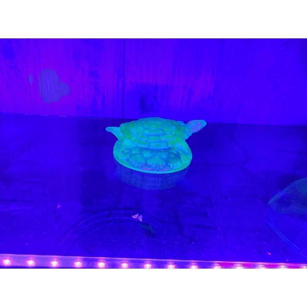 Blue Vaseline Uranium Glass Snapping Turtle Cobalt Tortoise Paperweight Sea Glow